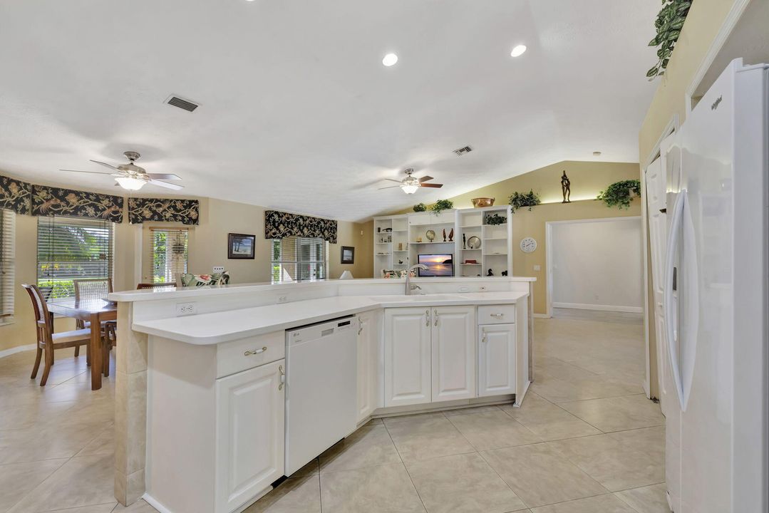 Active With Contract: $450,000 (3 beds, 2 baths, 2360 Square Feet)