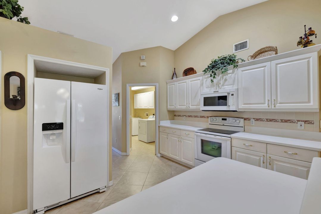 Active With Contract: $450,000 (3 beds, 2 baths, 2360 Square Feet)