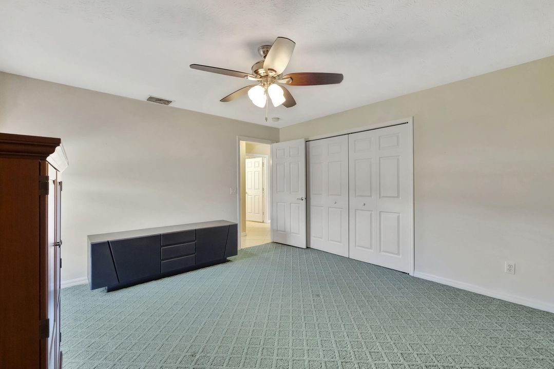 Active With Contract: $450,000 (3 beds, 2 baths, 2360 Square Feet)