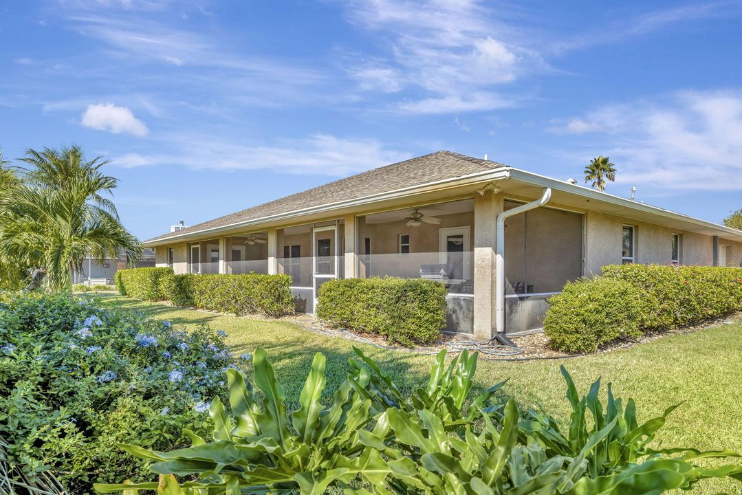 Active With Contract: $450,000 (3 beds, 2 baths, 2360 Square Feet)