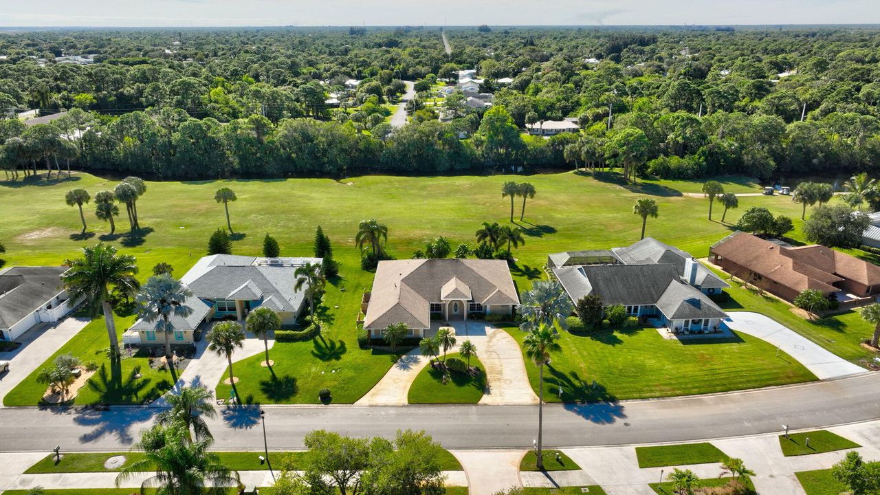 Active With Contract: $450,000 (3 beds, 2 baths, 2360 Square Feet)