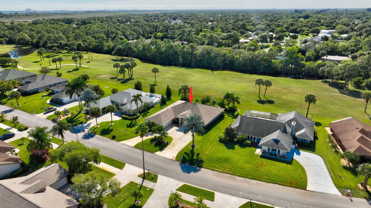 Active With Contract: $450,000 (3 beds, 2 baths, 2360 Square Feet)