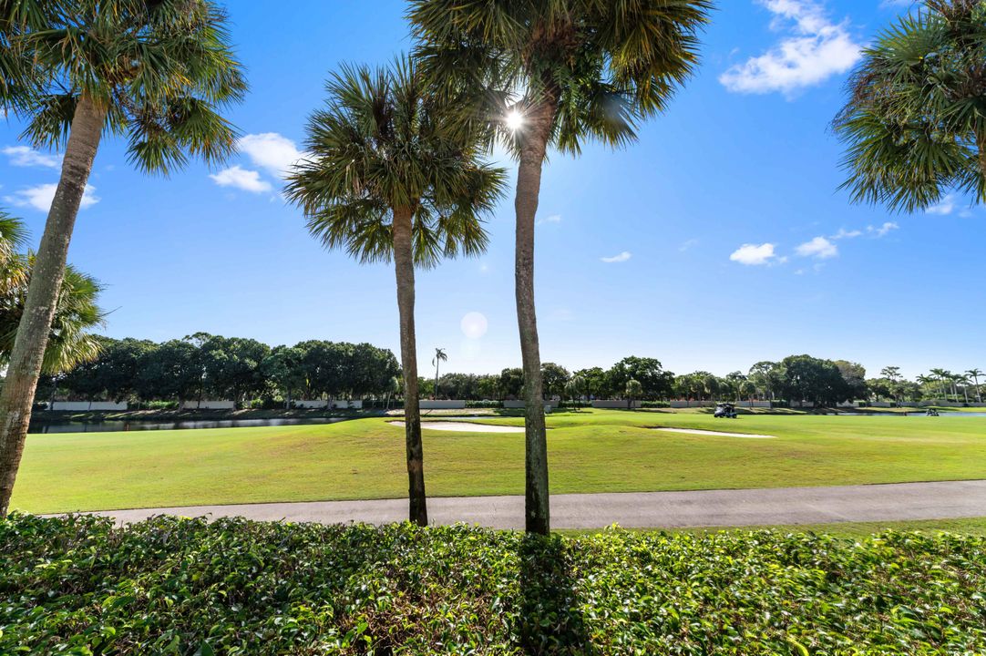 Active With Contract: $779,000 (3 beds, 2 baths, 2070 Square Feet)