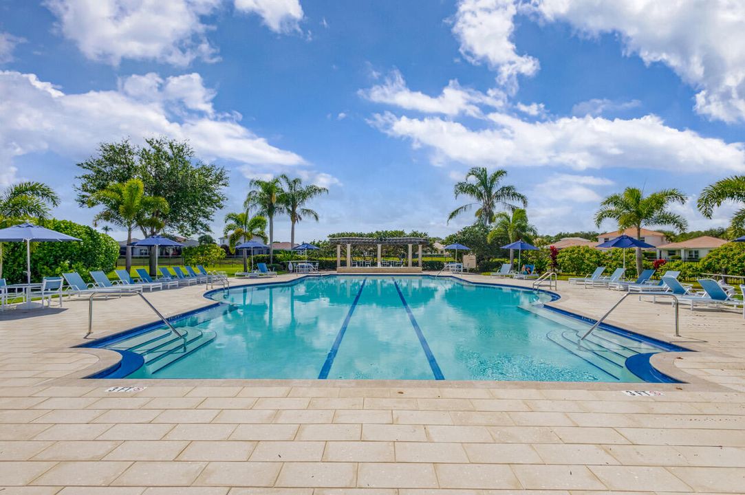 Active With Contract: $1,295,000 (6 beds, 4 baths, 3915 Square Feet)