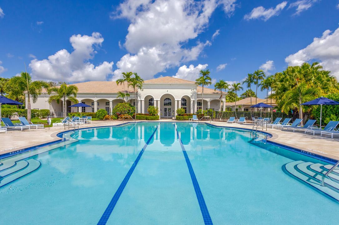 Active With Contract: $1,295,000 (6 beds, 4 baths, 3915 Square Feet)