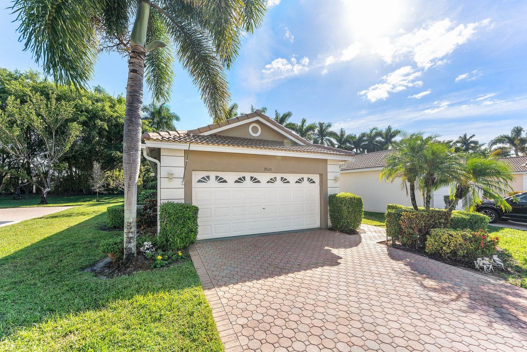 En Venta: $449,900 (3 camas, 2 baños, 1708 Pies cuadrados)