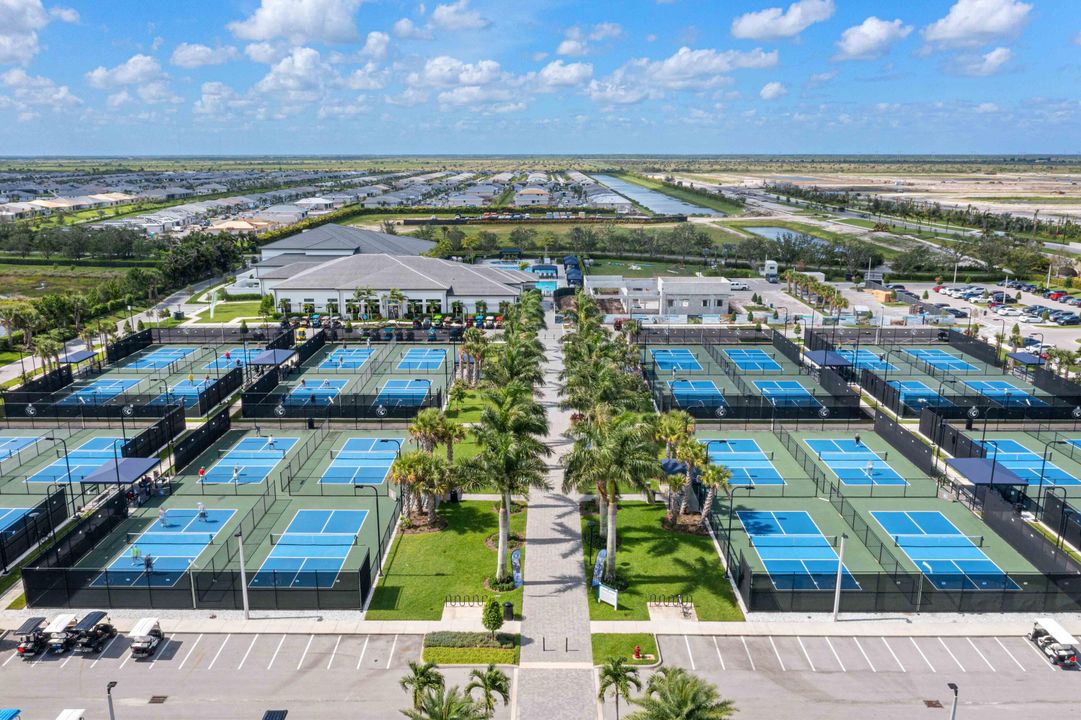 На продажу: $875,000 (3 спален, 3 ванн, 2753 Квадратных фут)