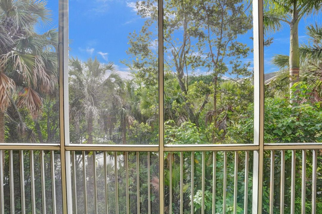 待售: $190,000 (2 贝兹, 1 浴室, 1035 平方英尺)