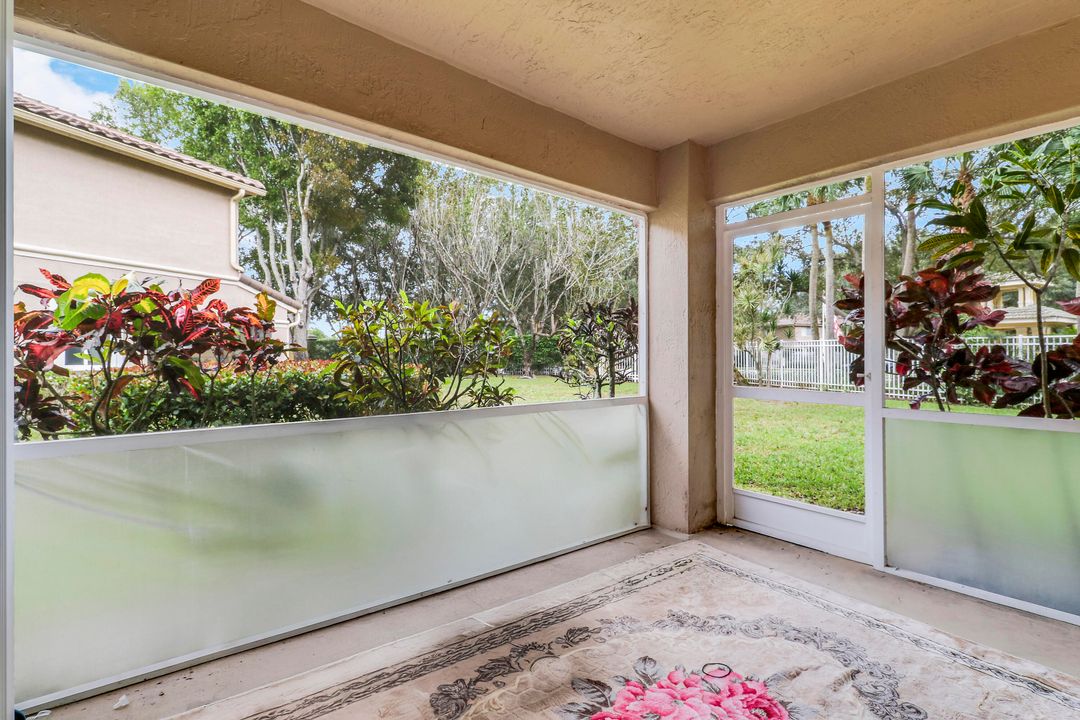 En Venta: $460,000 (4 camas, 2 baños, 1628 Pies cuadrados)