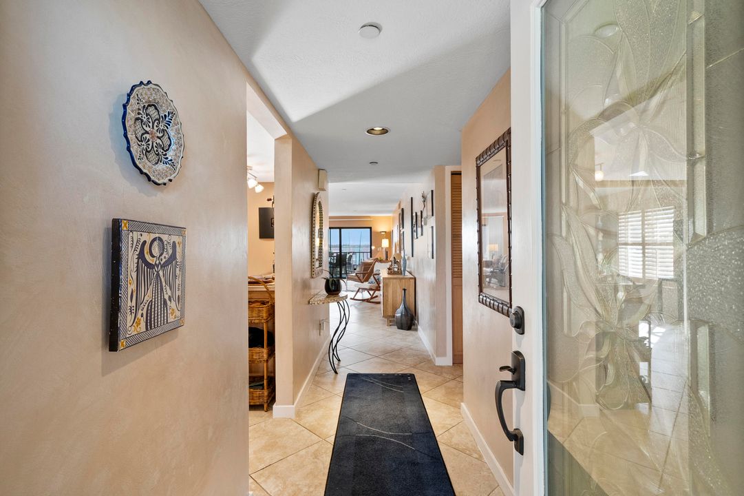 For Sale: $695,000 (2 beds, 2 baths, 1620 Square Feet)