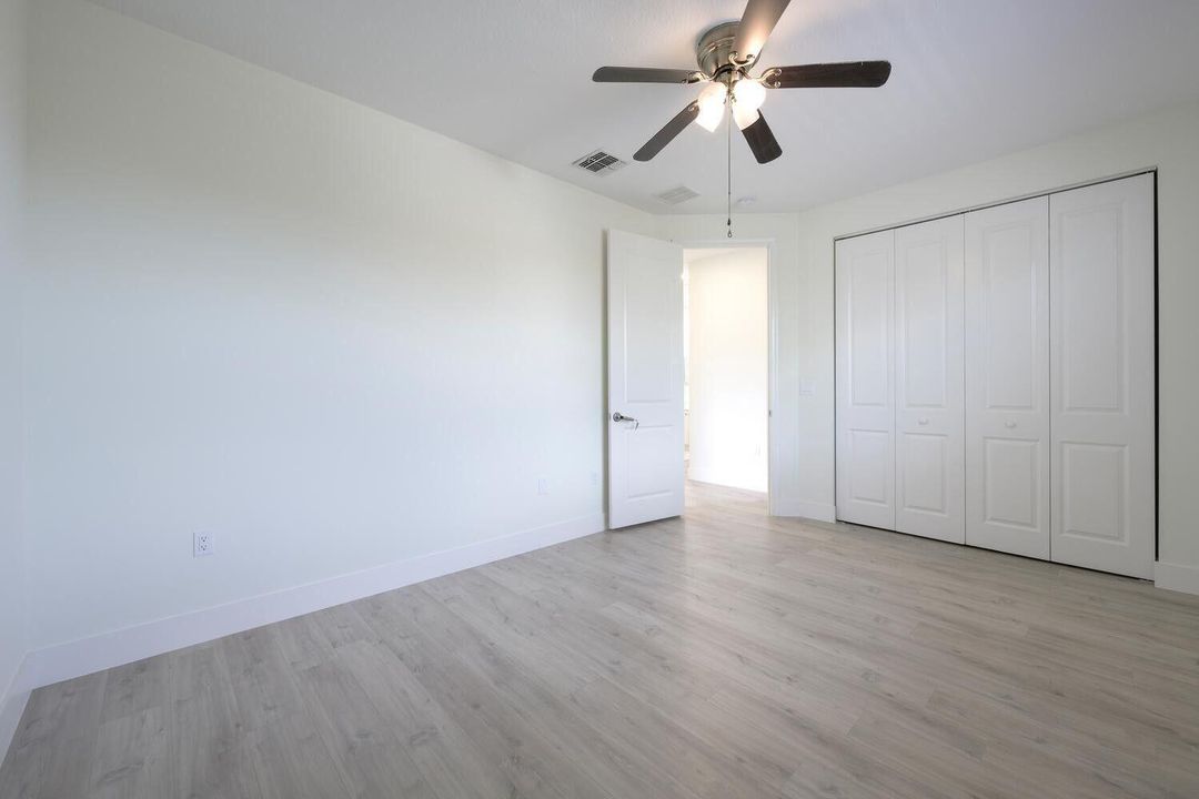 For Sale: $790,000 (5 beds, 3 baths, 3024 Square Feet)