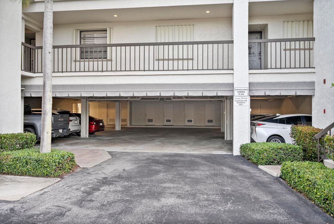 For Sale: $695,000 (2 beds, 2 baths, 1620 Square Feet)