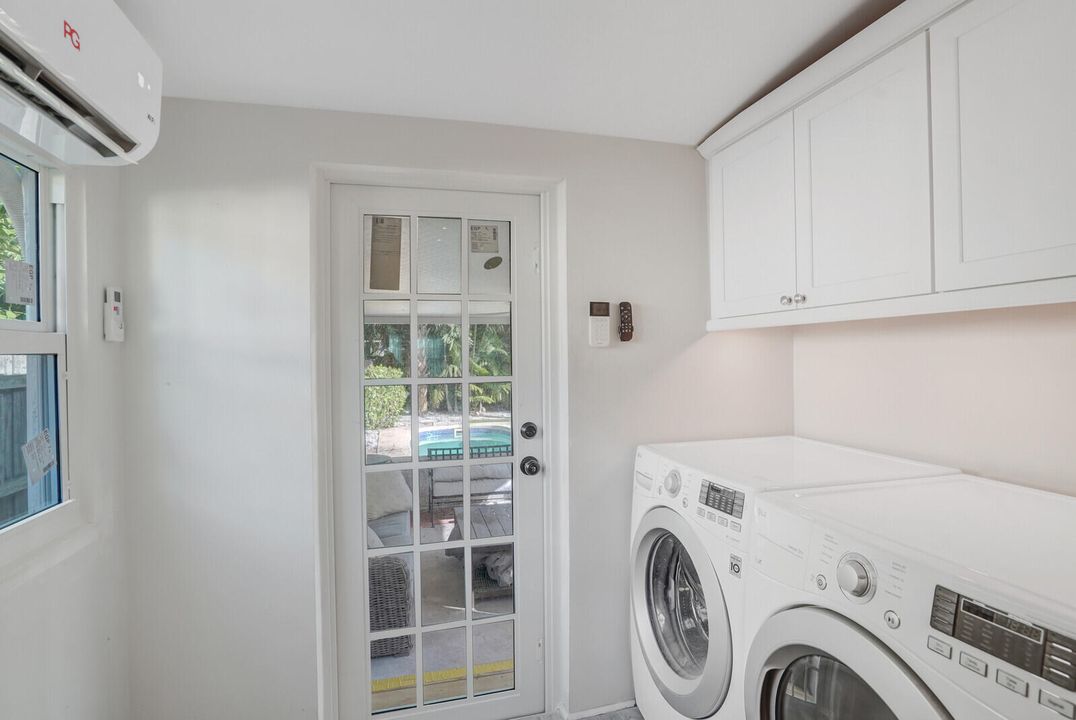 На продажу: $865,000 (3 спален, 2 ванн, 1080 Квадратных фут)