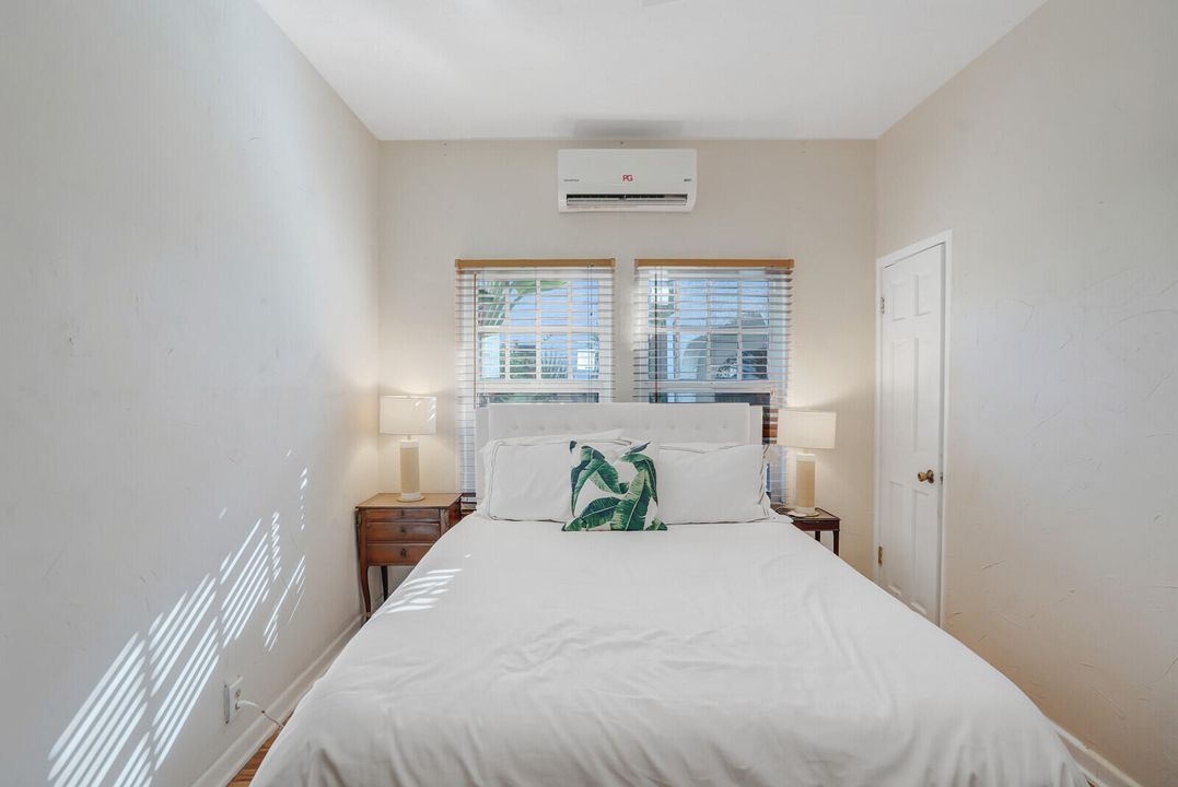 На продажу: $865,000 (3 спален, 2 ванн, 1080 Квадратных фут)