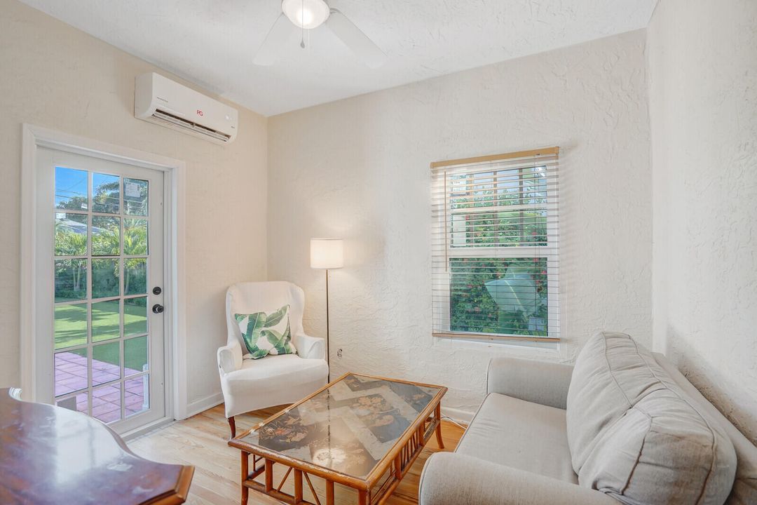 На продажу: $865,000 (3 спален, 2 ванн, 1080 Квадратных фут)