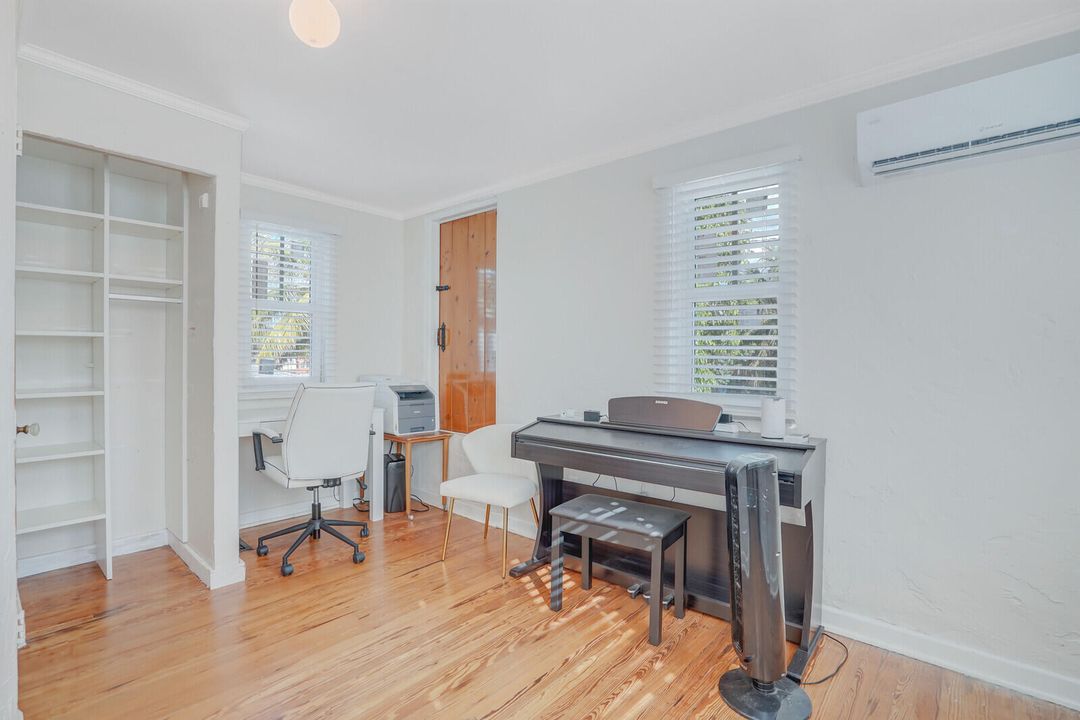 На продажу: $865,000 (3 спален, 2 ванн, 1080 Квадратных фут)