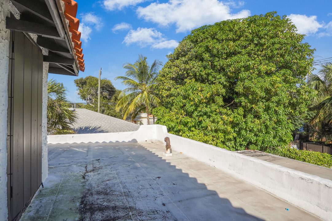 На продажу: $865,000 (3 спален, 2 ванн, 1080 Квадратных фут)