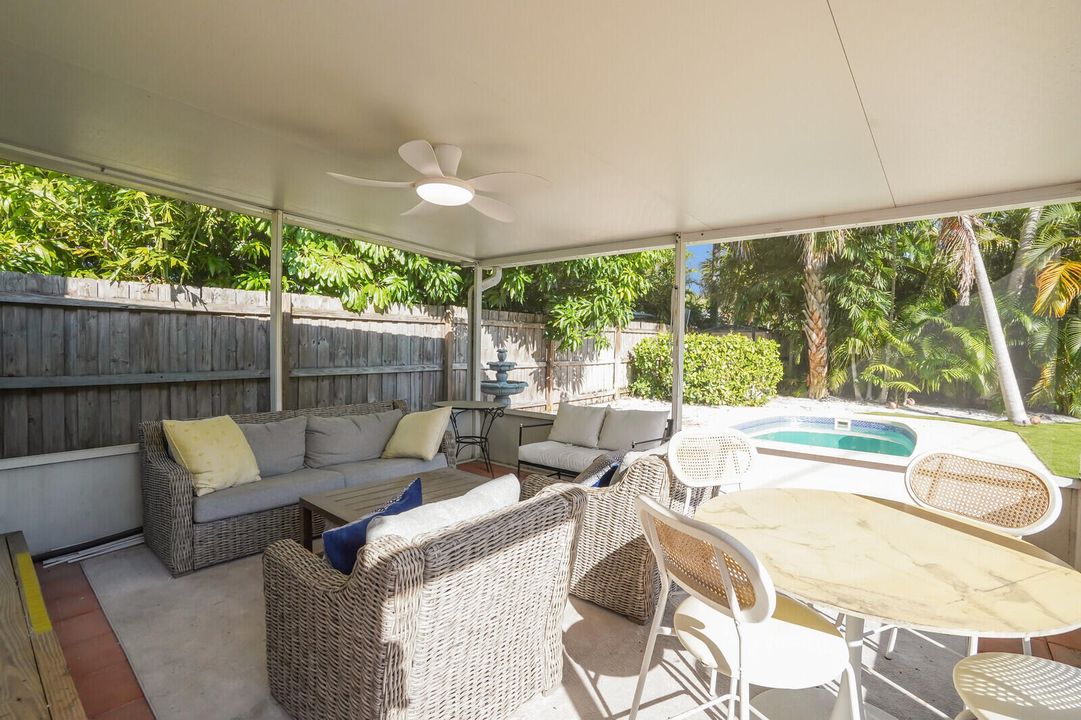 На продажу: $865,000 (3 спален, 2 ванн, 1080 Квадратных фут)