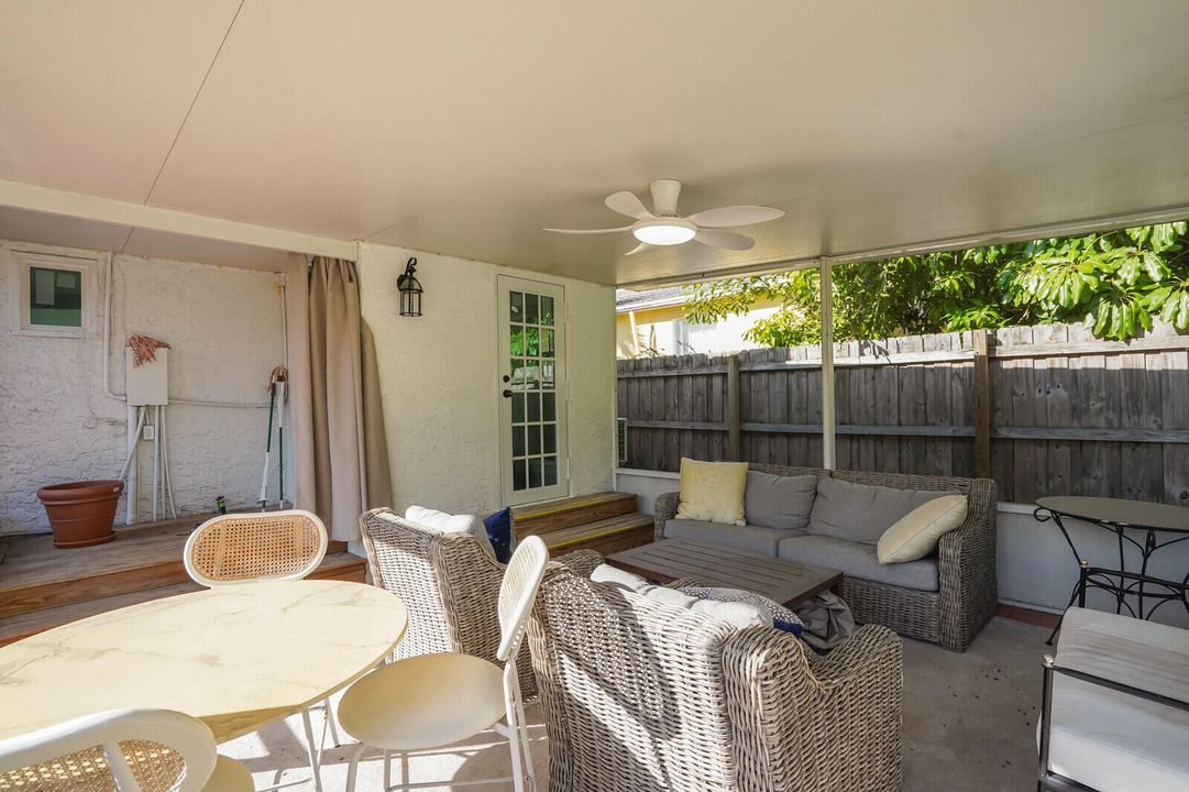 На продажу: $865,000 (3 спален, 2 ванн, 1080 Квадратных фут)