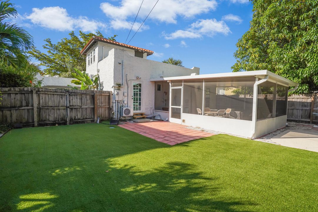 На продажу: $865,000 (3 спален, 2 ванн, 1080 Квадратных фут)