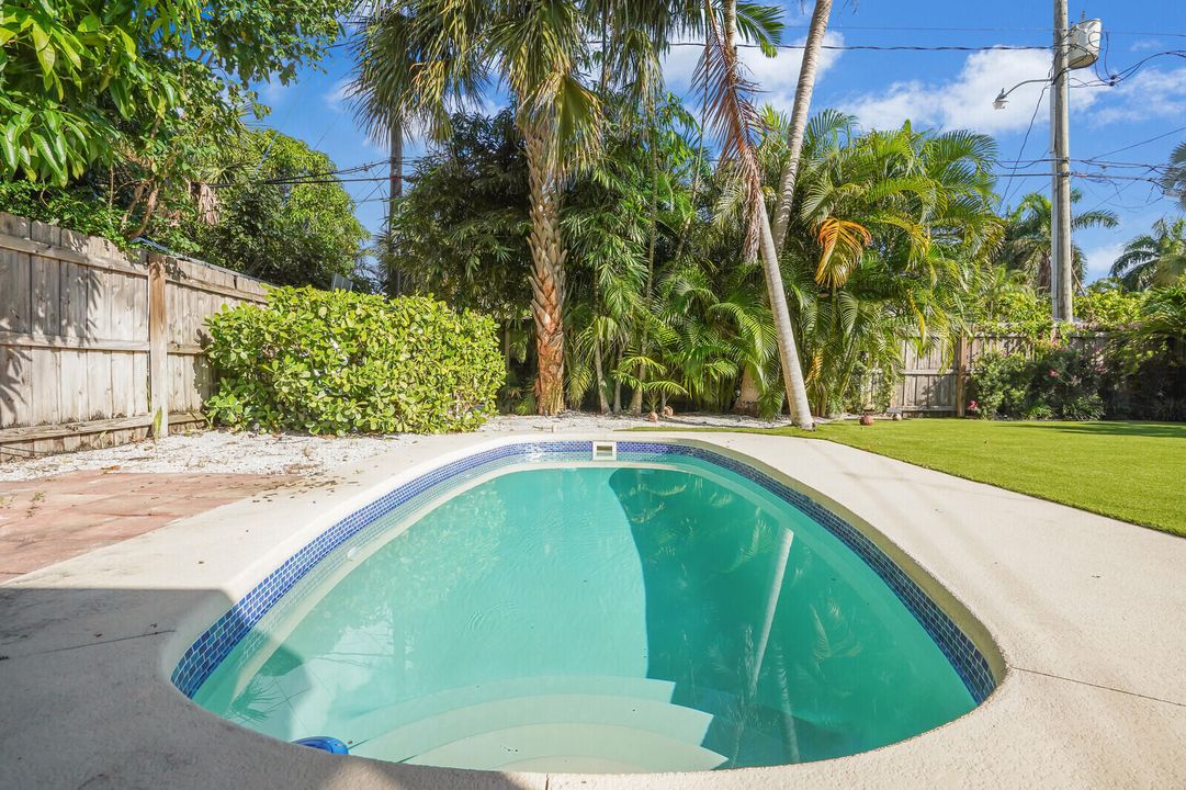 На продажу: $865,000 (3 спален, 2 ванн, 1080 Квадратных фут)