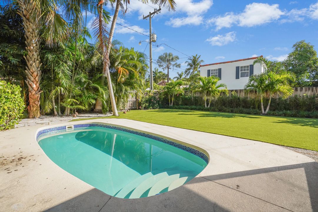 На продажу: $865,000 (3 спален, 2 ванн, 1080 Квадратных фут)