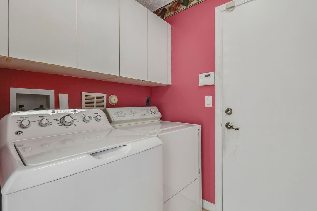 En Venta: $460,000 (4 camas, 2 baños, 1628 Pies cuadrados)