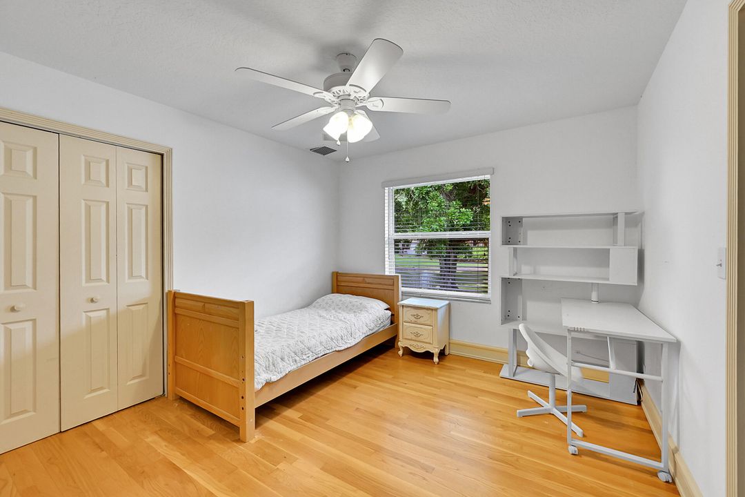 出租: $6,900 (5 贝兹, 3 浴室, 2944 平方英尺)