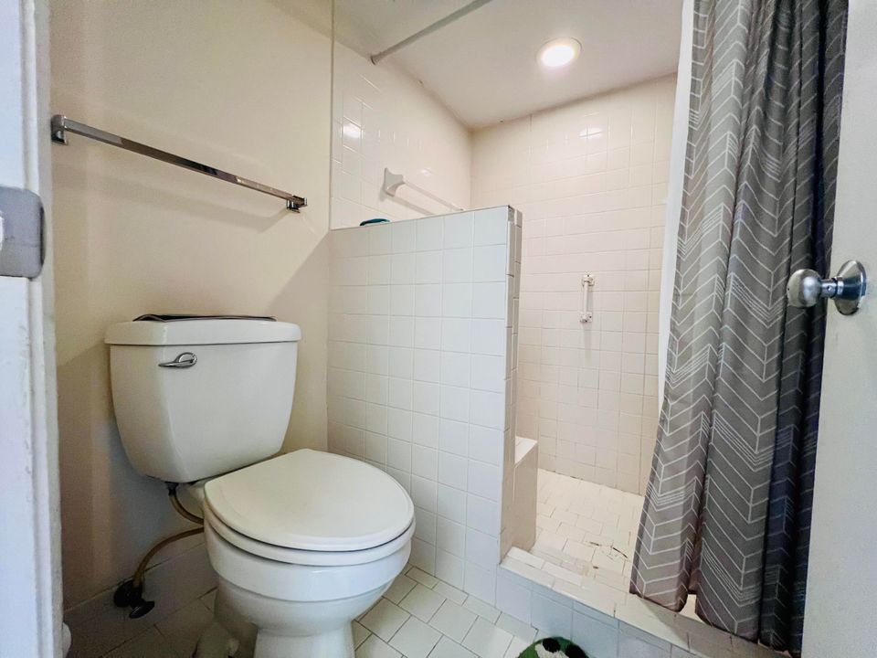 待售: $237,900 (2 贝兹, 2 浴室, 1550 平方英尺)