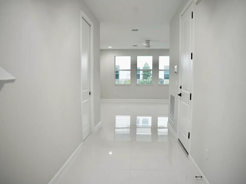 For Sale: $525,000 (3 beds, 2 baths, 2138 Square Feet)