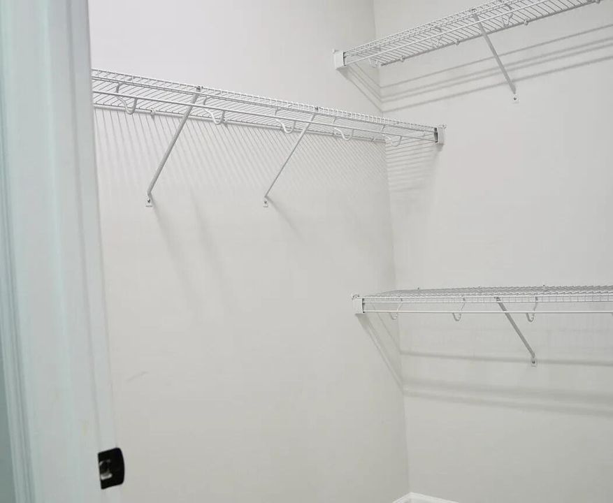 For Sale: $525,000 (3 beds, 2 baths, 2138 Square Feet)