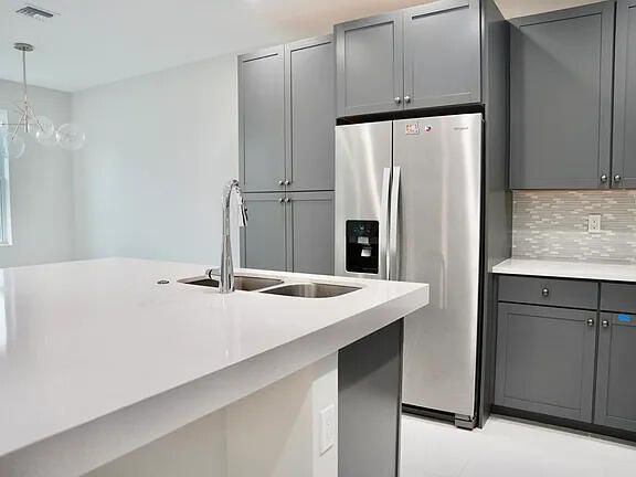 For Sale: $525,000 (3 beds, 2 baths, 2138 Square Feet)