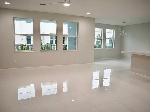 For Sale: $525,000 (3 beds, 2 baths, 2138 Square Feet)