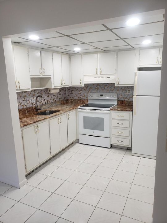 В аренду: $1,500 (1 спален, 1 ванн, 760 Квадратных фут)