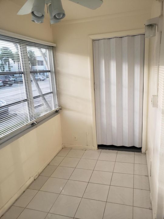 В аренду: $1,500 (1 спален, 1 ванн, 760 Квадратных фут)