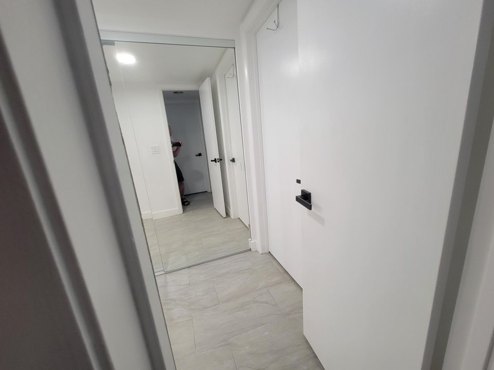 На продажу: $200,000 (2 спален, 1 ванн, 935 Квадратных фут)