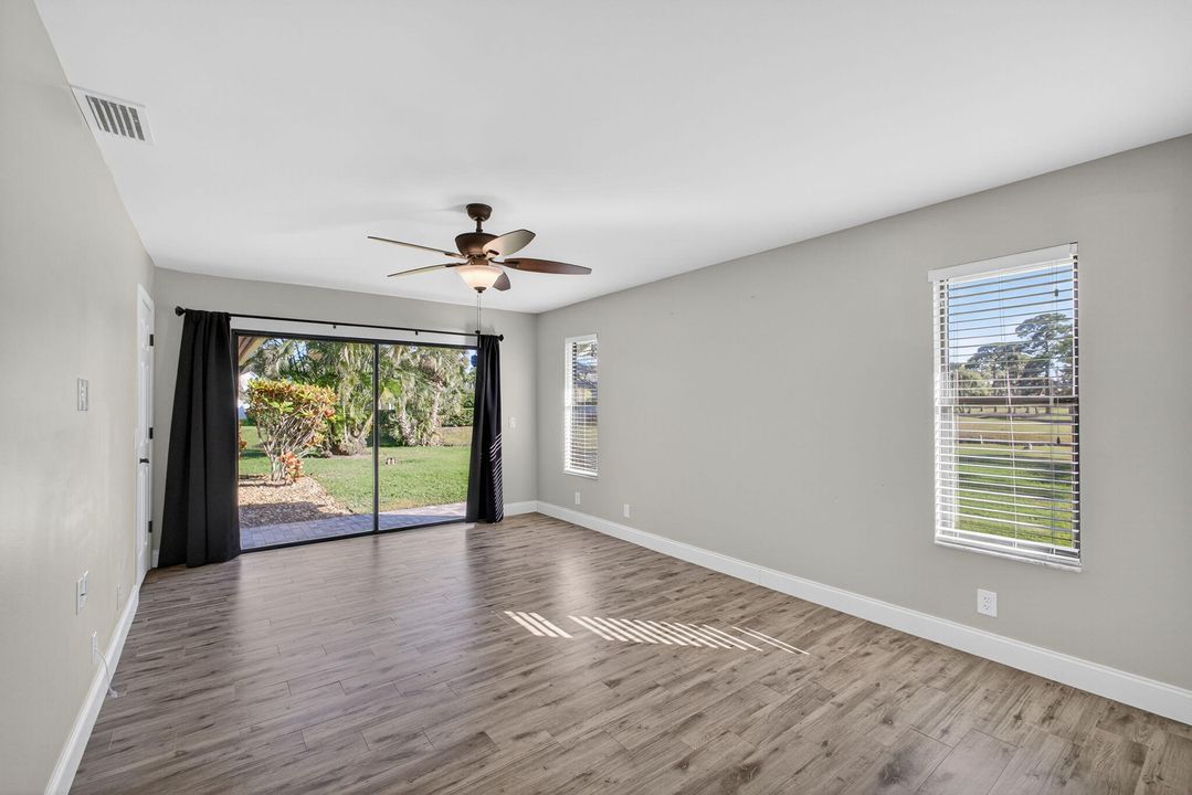 待售: $495,000 (2 贝兹, 2 浴室, 1328 平方英尺)