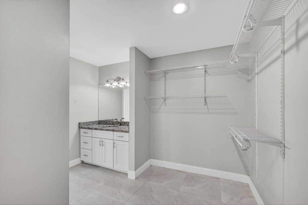 待售: $495,000 (2 贝兹, 2 浴室, 1328 平方英尺)