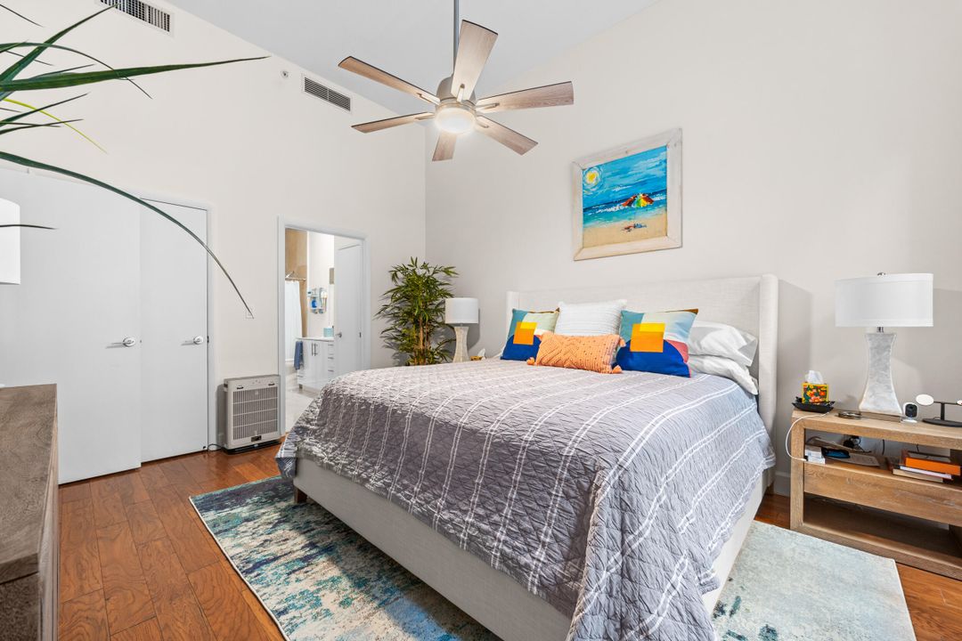 For Sale: $499,000 (1 beds, 1 baths, 851 Square Feet)