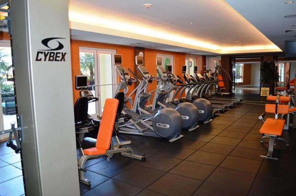 For Sale: $499,000 (1 beds, 1 baths, 851 Square Feet)