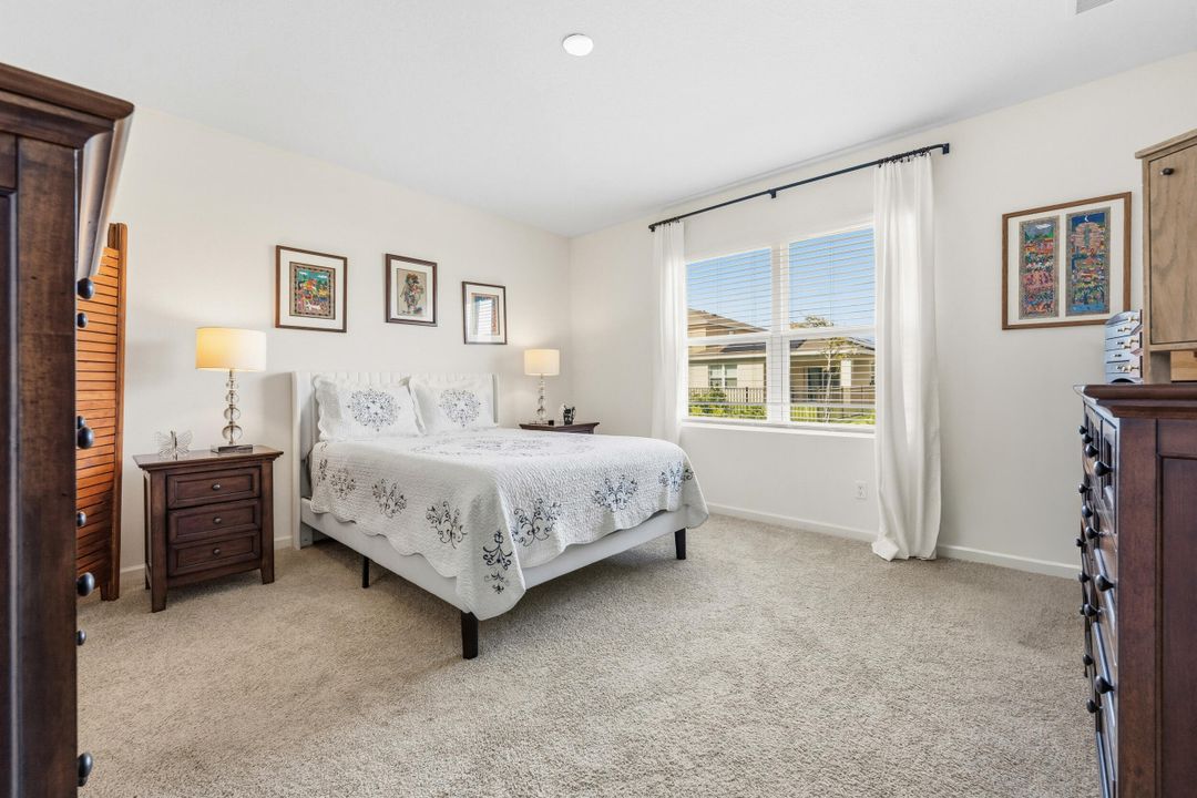 Под контрактом: $395,000 (3 спален, 2 ванн, 1614 Квадратных фут)