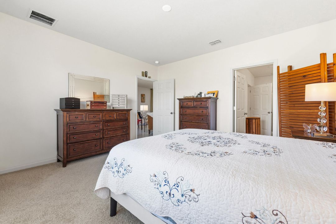 Под контрактом: $395,000 (3 спален, 2 ванн, 1614 Квадратных фут)