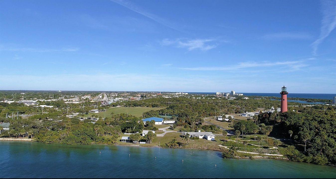 待售: $699,000 (2 贝兹, 1 浴室, 1120 平方英尺)