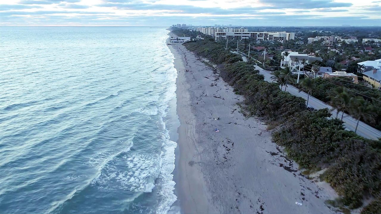 待售: $699,000 (2 贝兹, 1 浴室, 1120 平方英尺)