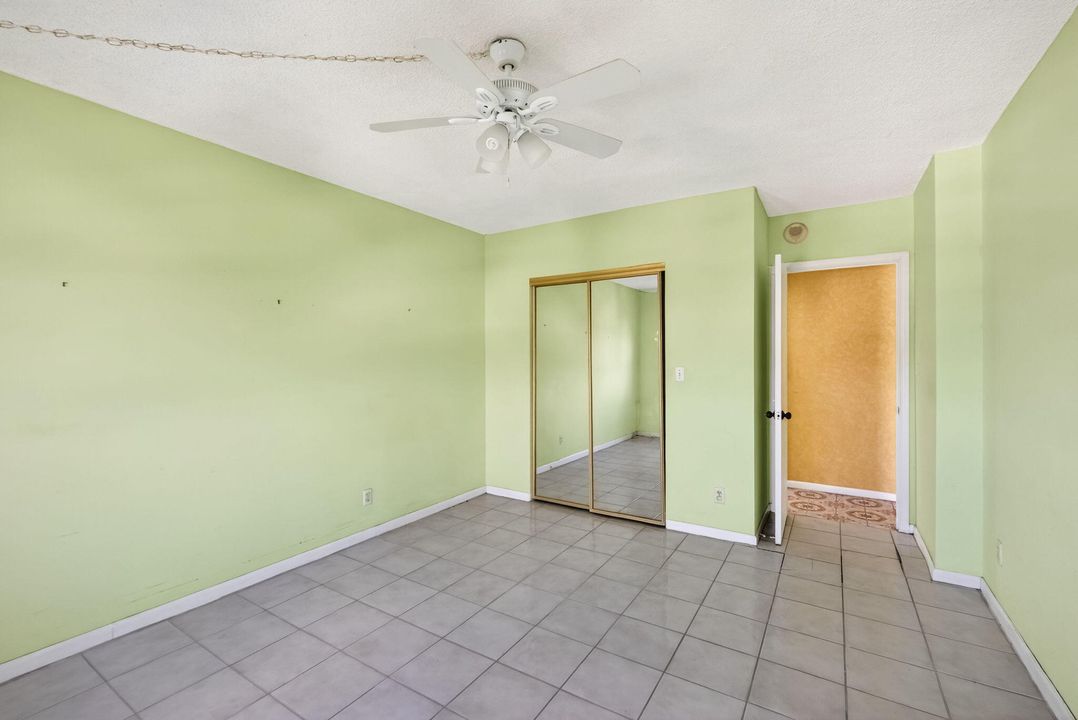 Active With Contract: $259,999 (1 beds, 1 baths, 647 Square Feet)