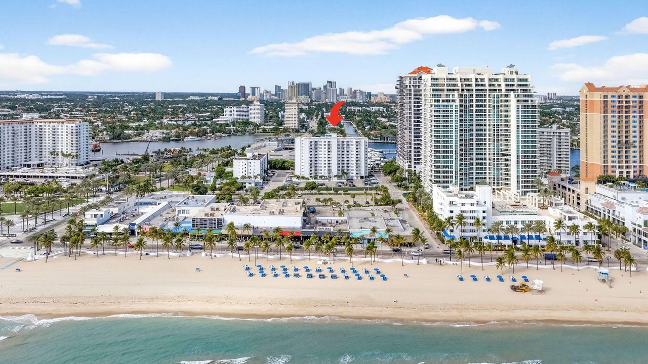 Active With Contract: $259,999 (1 beds, 1 baths, 647 Square Feet)