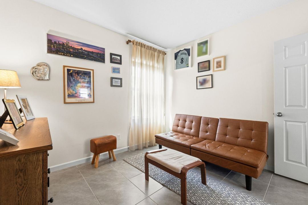 Под контрактом: $395,000 (3 спален, 2 ванн, 1614 Квадратных фут)