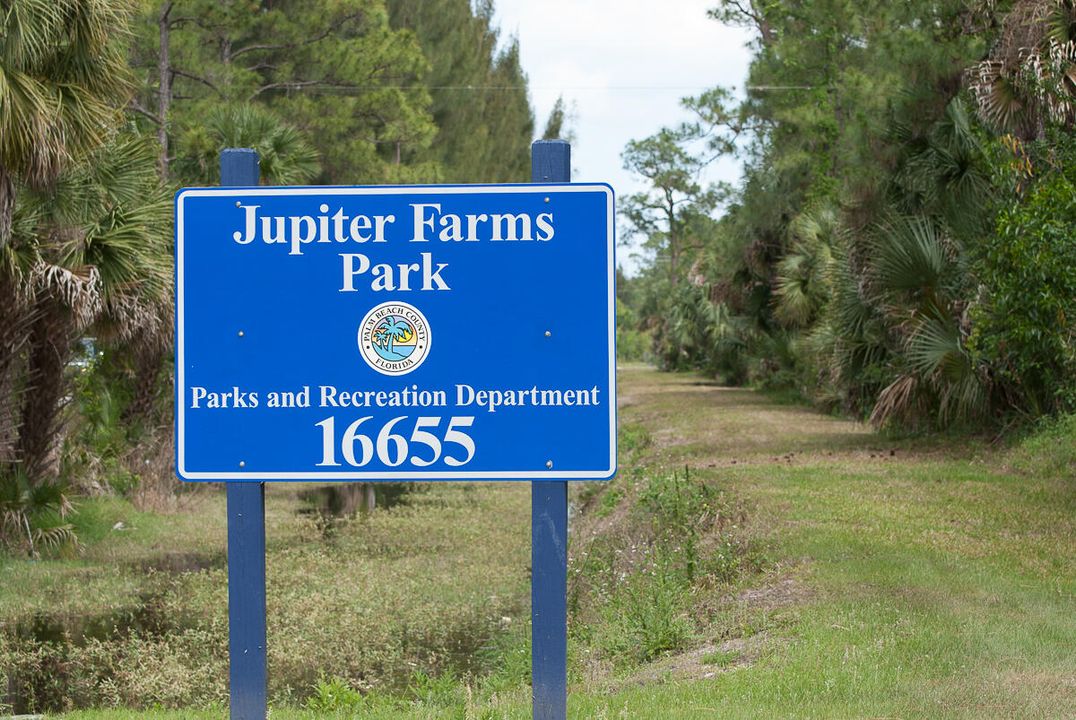 待售: $699,000 (2 贝兹, 1 浴室, 1120 平方英尺)