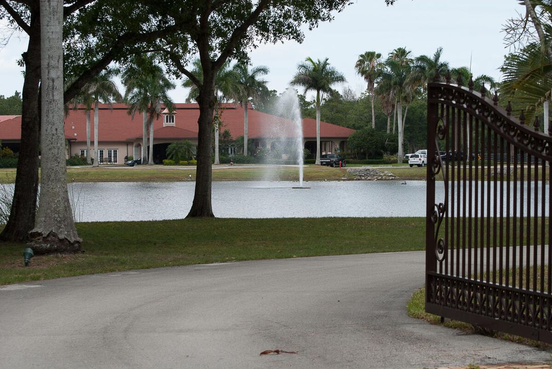 待售: $699,000 (2 贝兹, 1 浴室, 1120 平方英尺)