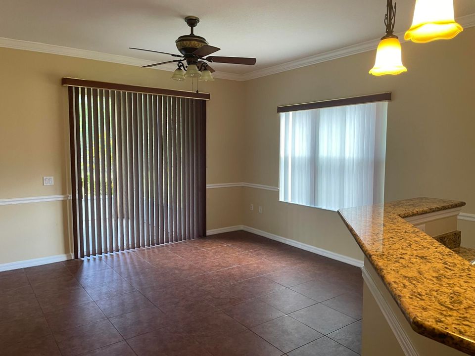 For Rent: $2,800 (4 beds, 2 baths, 1874 Square Feet)